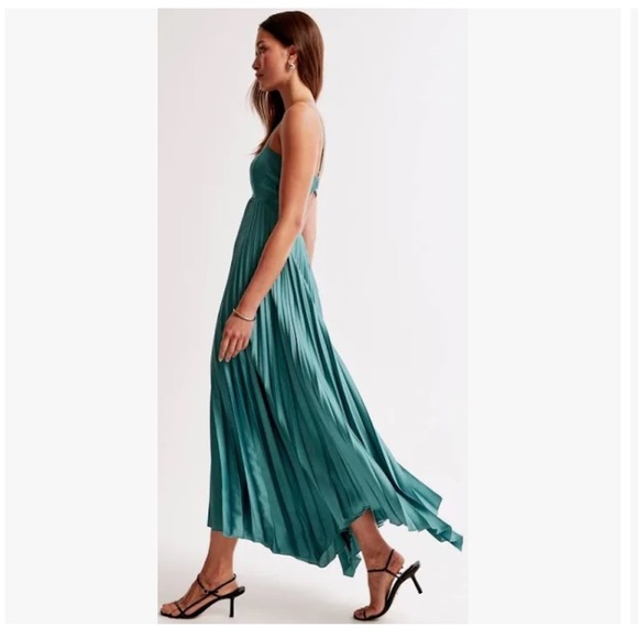 A&F Giselle Clasp-Back Pleated Midi Dress. (Size Large Tall) - Picture 7 of 8